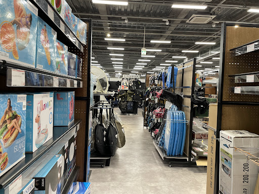 スポーツデポ サンシャインワーフ神戸店