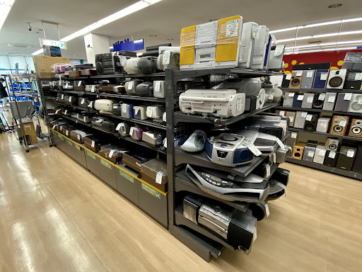 オフハウス金沢諸江店
