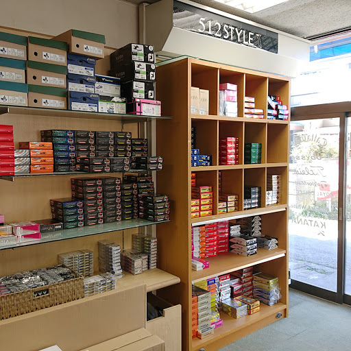 ㈱ビクトリアG&F 本店