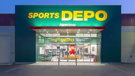 スポーツデポ アピタ松阪三雲店