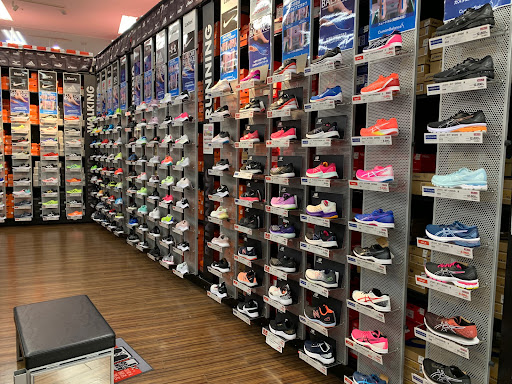 メガスポーツ イオンタウン防府店