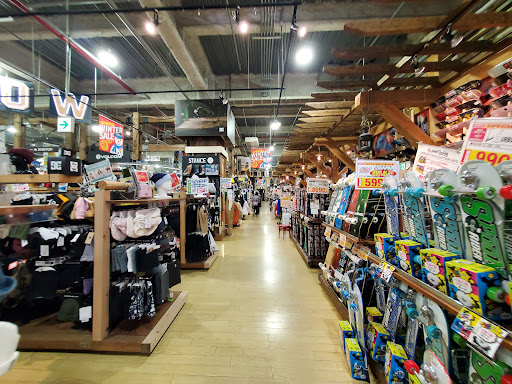 スポーピアシラトリ 静岡店