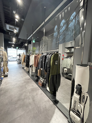DESCENTE GOLF COMPLEX TENJIN