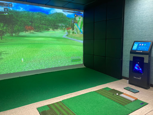 Hauser Golf｜長崎市元船町のインドアゴルフ練習場